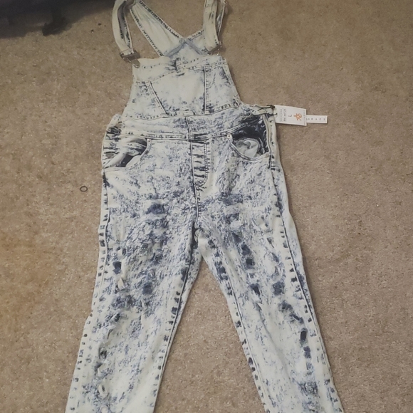 Overalls - Picture 2 of 3